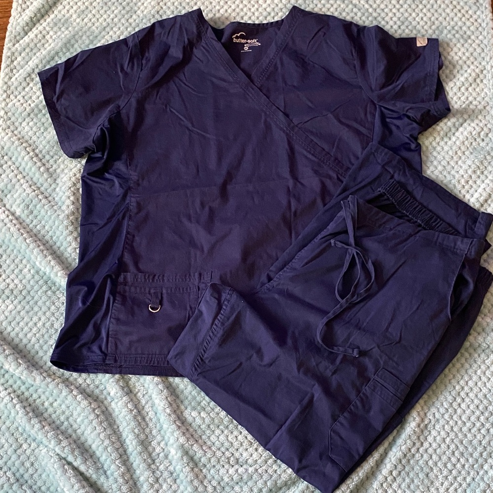 Butter-Soft Stretch Navy Scrub Set